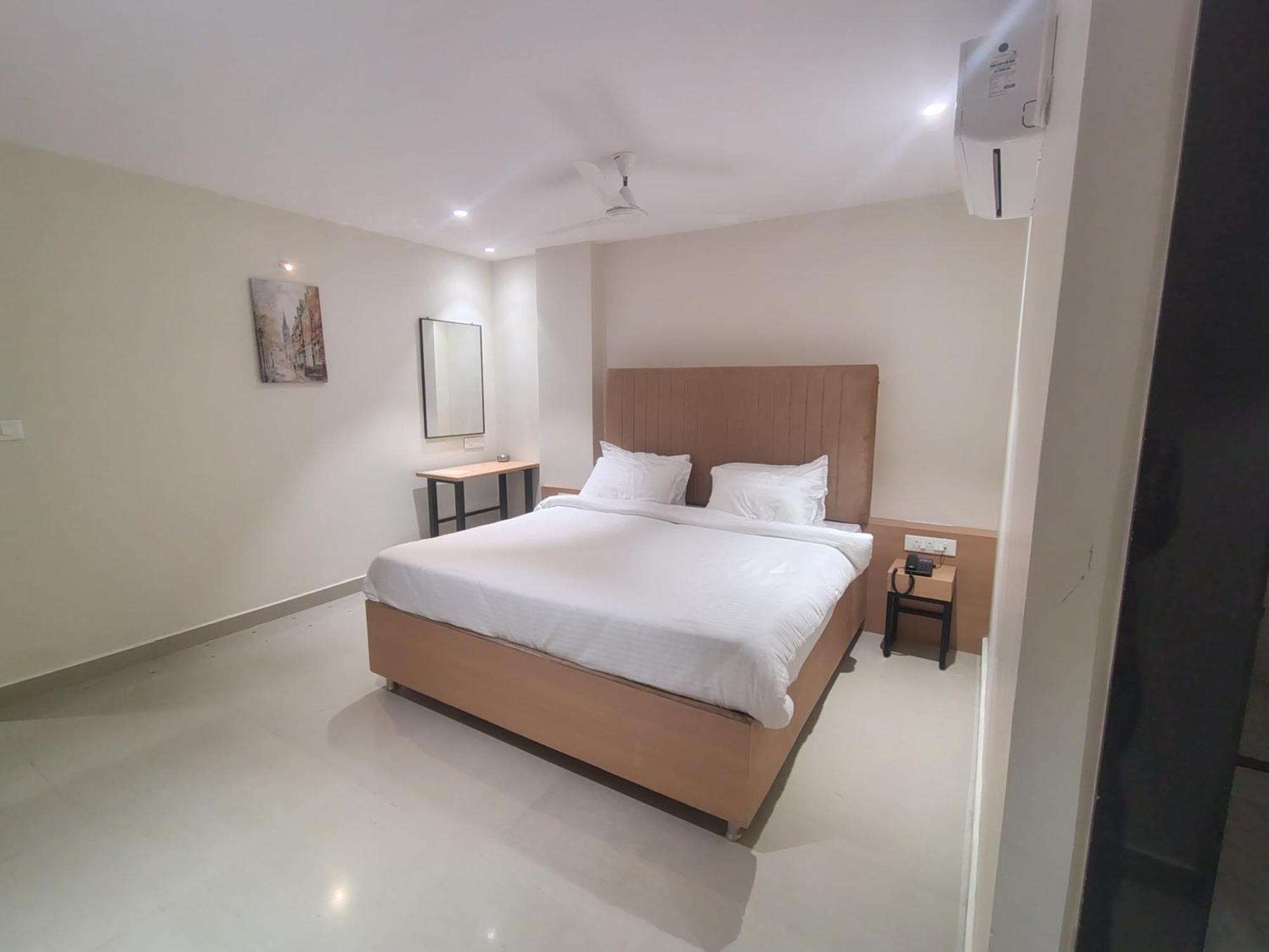 Hotel Blueearth Vizianagaram Exterior photo
